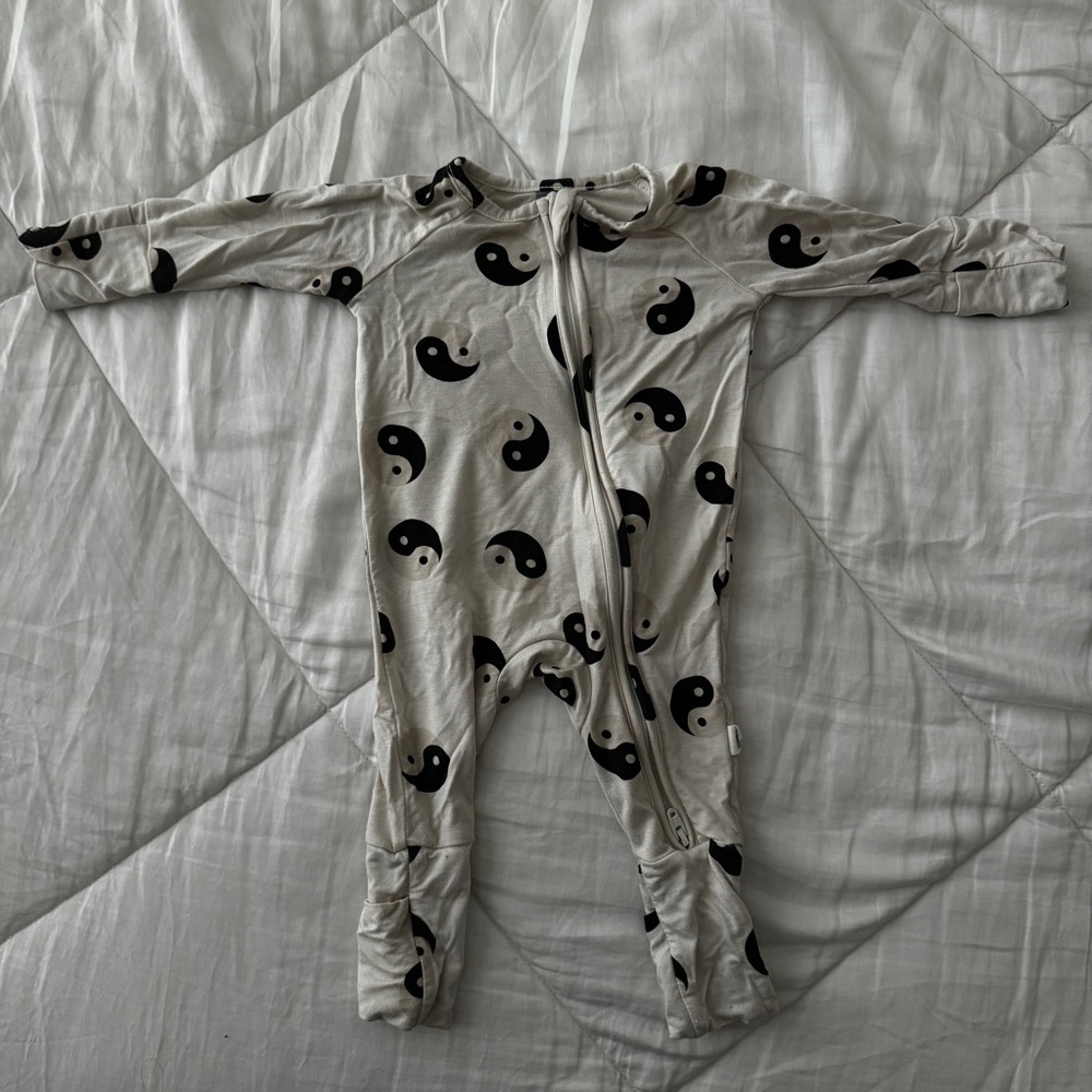 forever french | newborn zippy | yin yang
